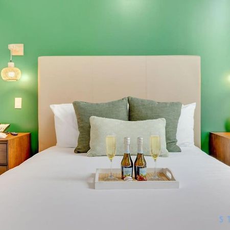 Lx Oasis Beachfront-Rt Infinity Pool Hollywood Esterno foto
