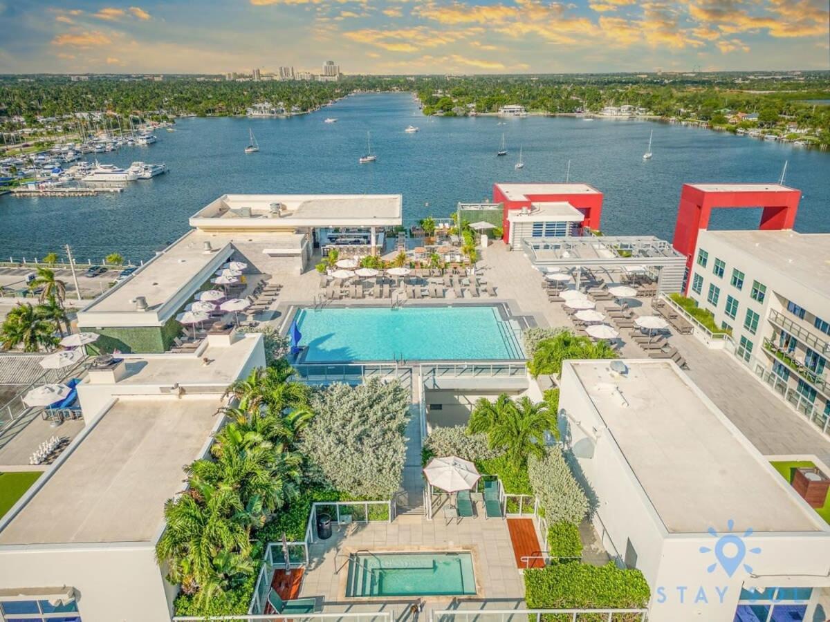 Lx Oasis Beachfront-Rt Infinity Pool Hollywood Esterno foto