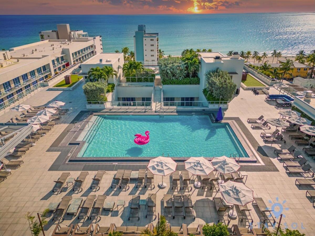 Lx Oasis Beachfront-Rt Infinity Pool Hollywood Esterno foto