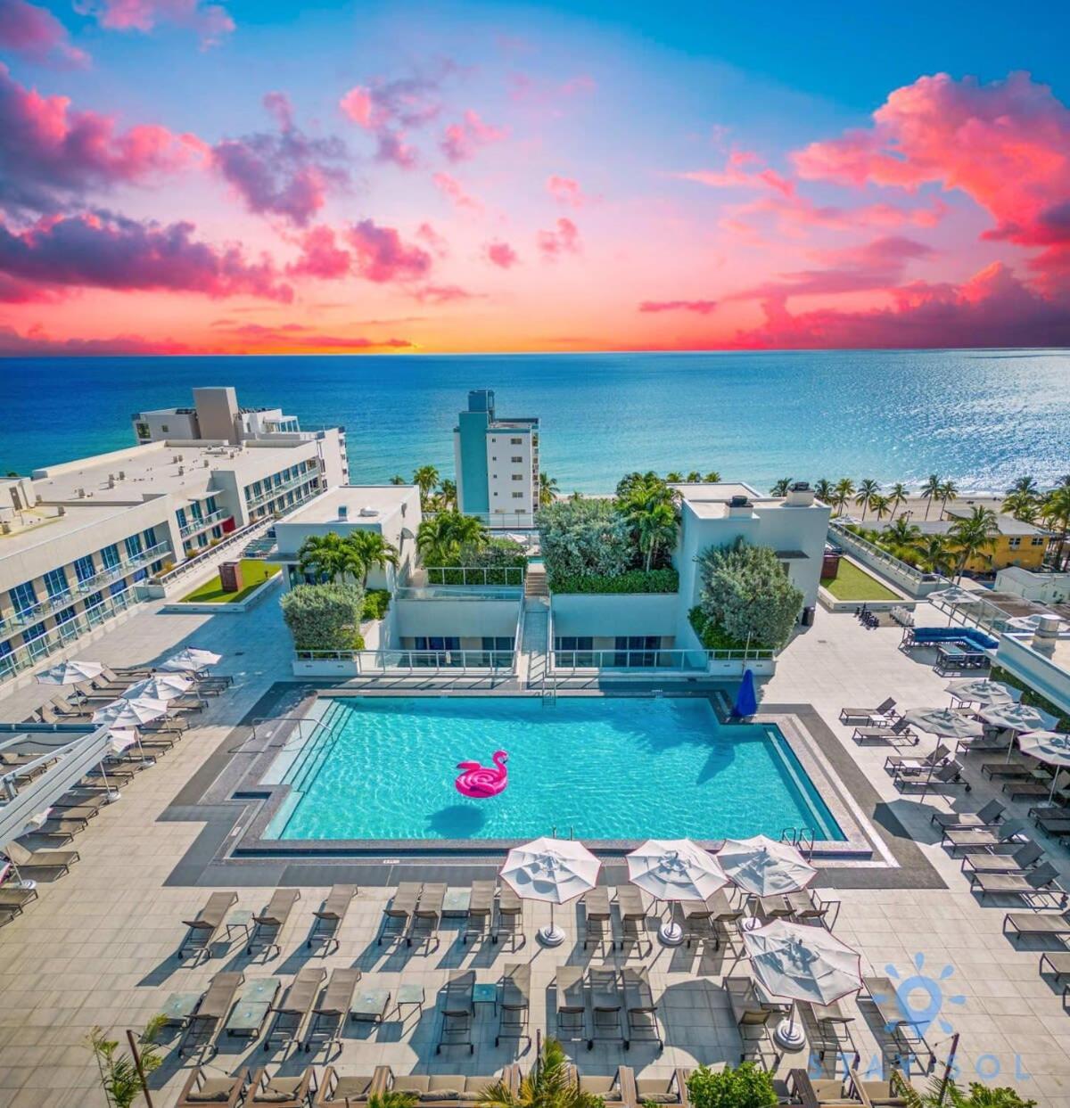 Lx Oasis Beachfront-Rt Infinity Pool Hollywood Esterno foto