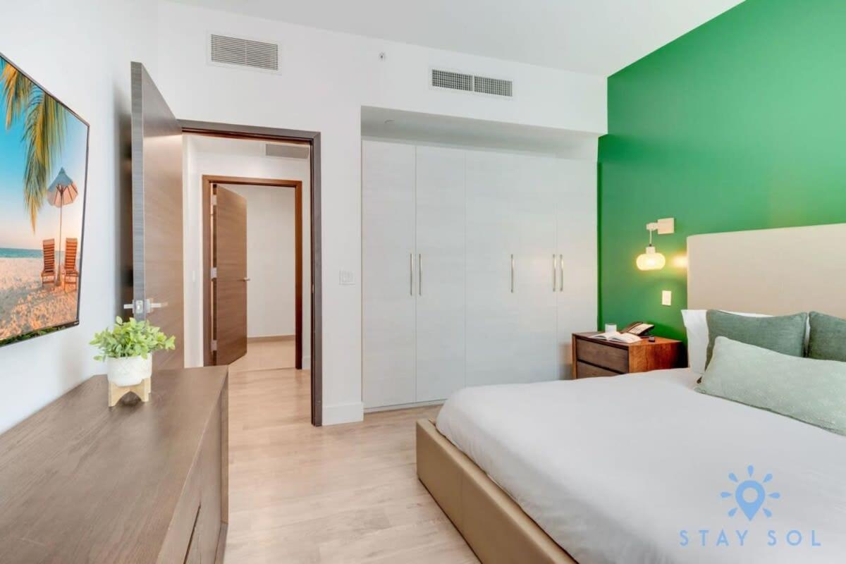 Lx Oasis Beachfront-Rt Infinity Pool Hollywood Esterno foto